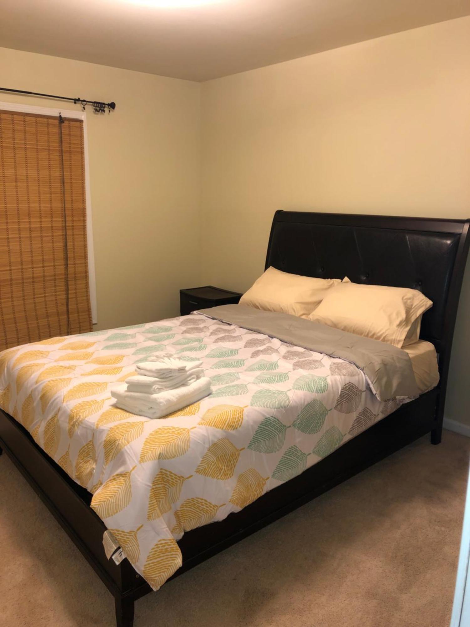 Entire Townhome Available Near Nice Park Library And Shopping 温斯顿-塞伦 外观 照片