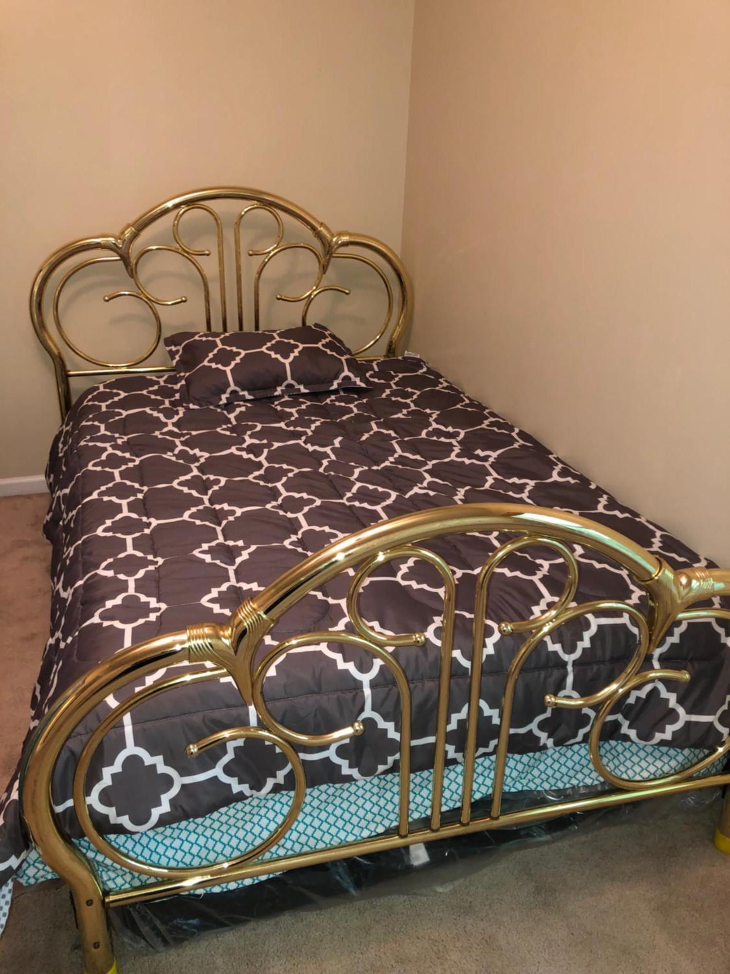 Entire Townhome Available Near Nice Park Library And Shopping 温斯顿-塞伦 外观 照片